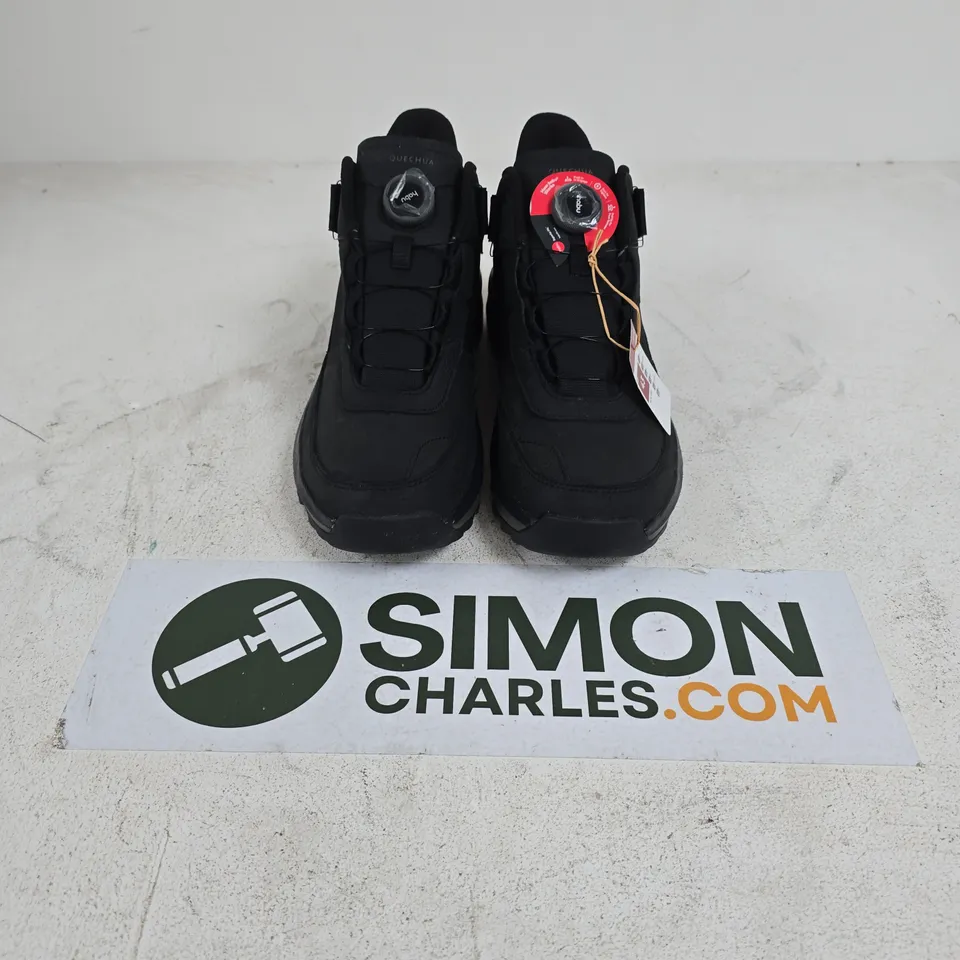 UNBOXED PAIR OF DECATHLON QUECHUA WATERPROOF WALKING BOOTS IN BLACK - UK 8.5