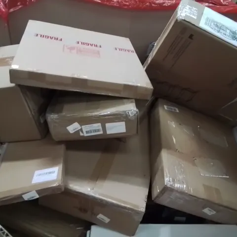 PALLET OF ASSORTED HOUSEHOLD GOODS AND PRODUCTS TO INCLUDE;WATER PUMP,RETRACTABLE SAFETY GATE,PET STAIRS