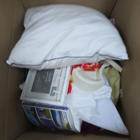 LARGE BOX OF APPROX 20 ASSORTED ITEMS