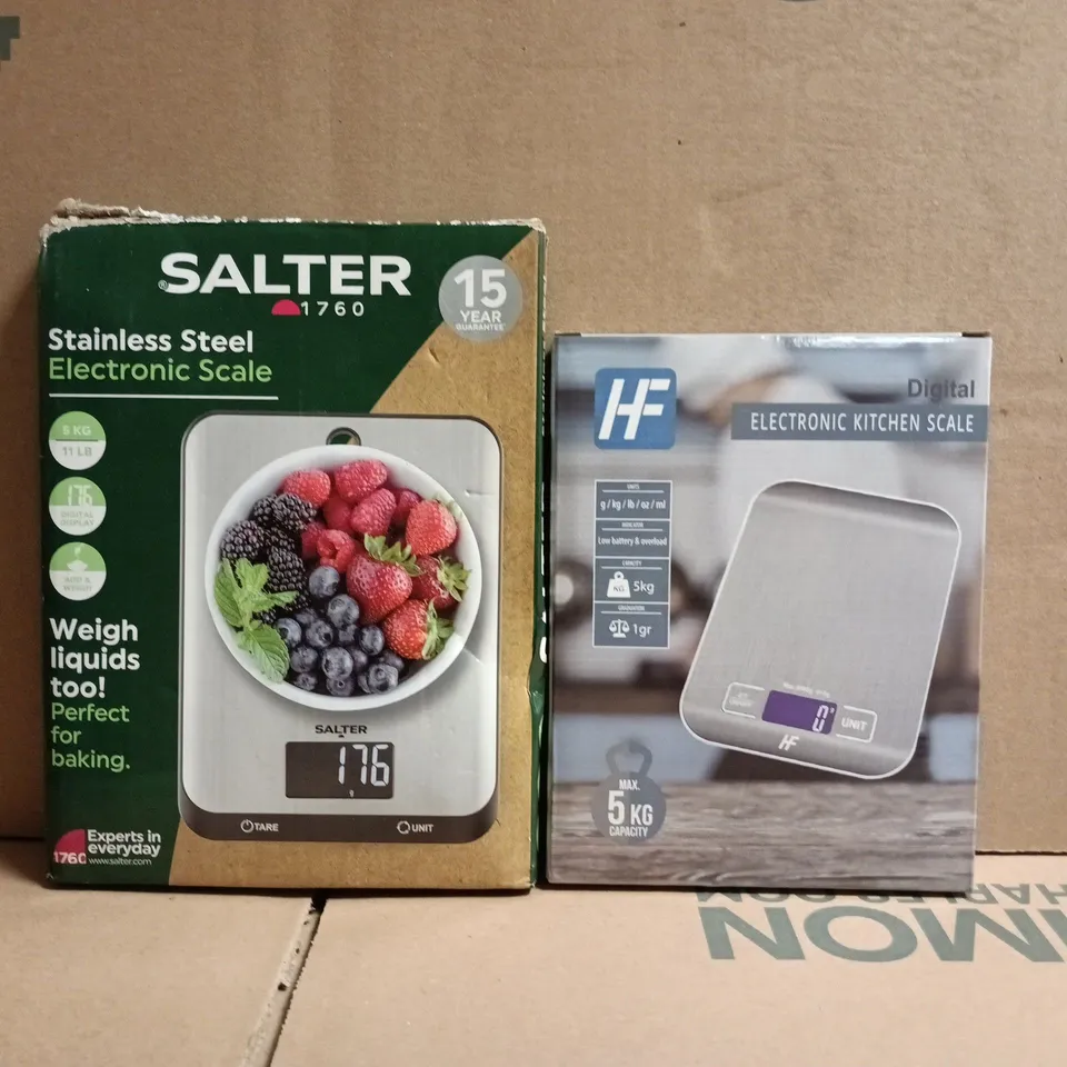 APPROXIMATELY 8 ASSORTED HOUSEHOLD ITEMS TO INCLUDE ELECTRONIC KITCHEN SCALE, BLUETOOTH SPEAKER, ETC