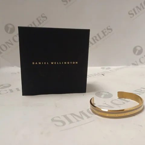 DANIEL WELLINGTON GOLDEN BRACELET BOXED