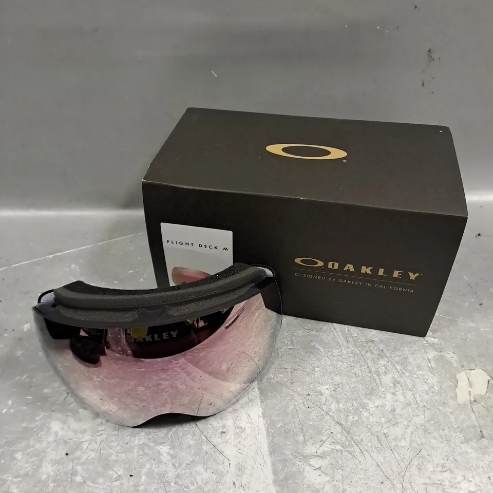 BOXED OAKLEY FLIGHT DECK ROSE GOLD TINTED SKIING GOGGLES - M