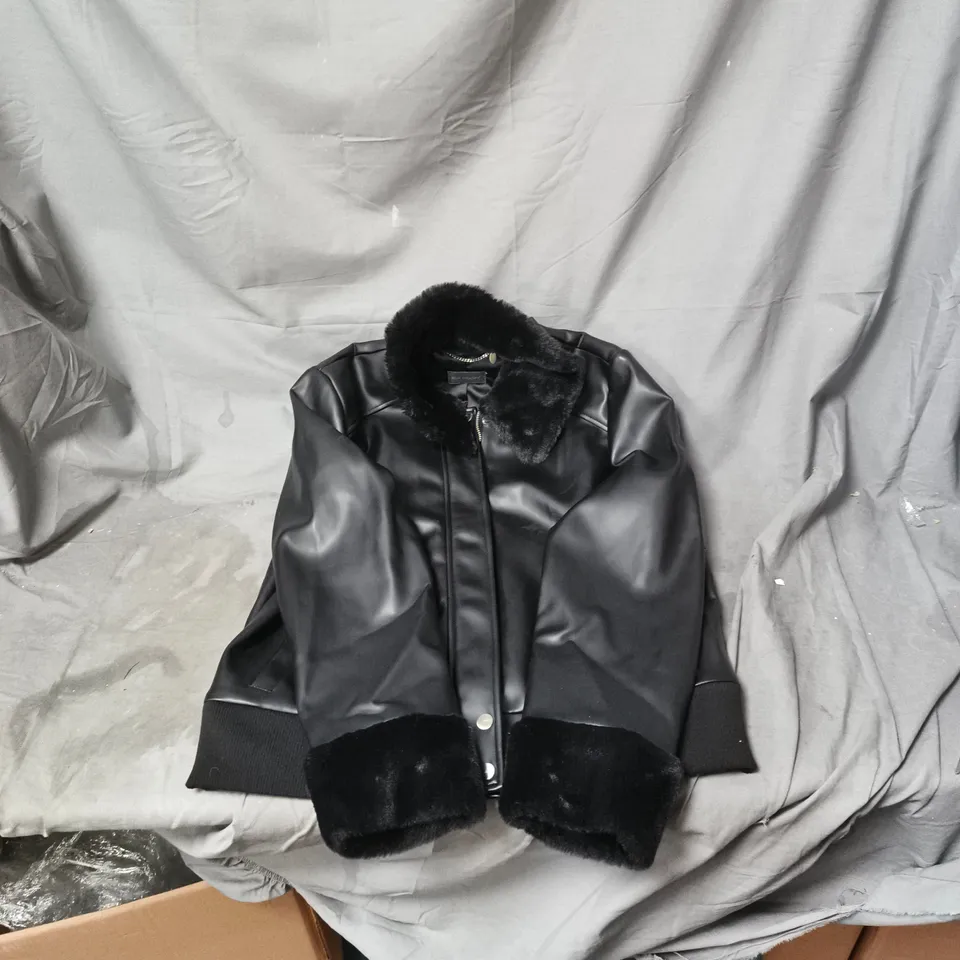RUTH LANGSFORD BLACK FAUX-LEATHER BOMBER JACKET WITH FUR COLLAR – SIZE 10