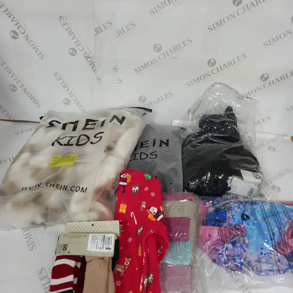 MEDIUM  BOX OF ASSORTED KIDS CLOTHING ITEMS TO INCLUDE BAGS, BABY GROWS AND DRESSES