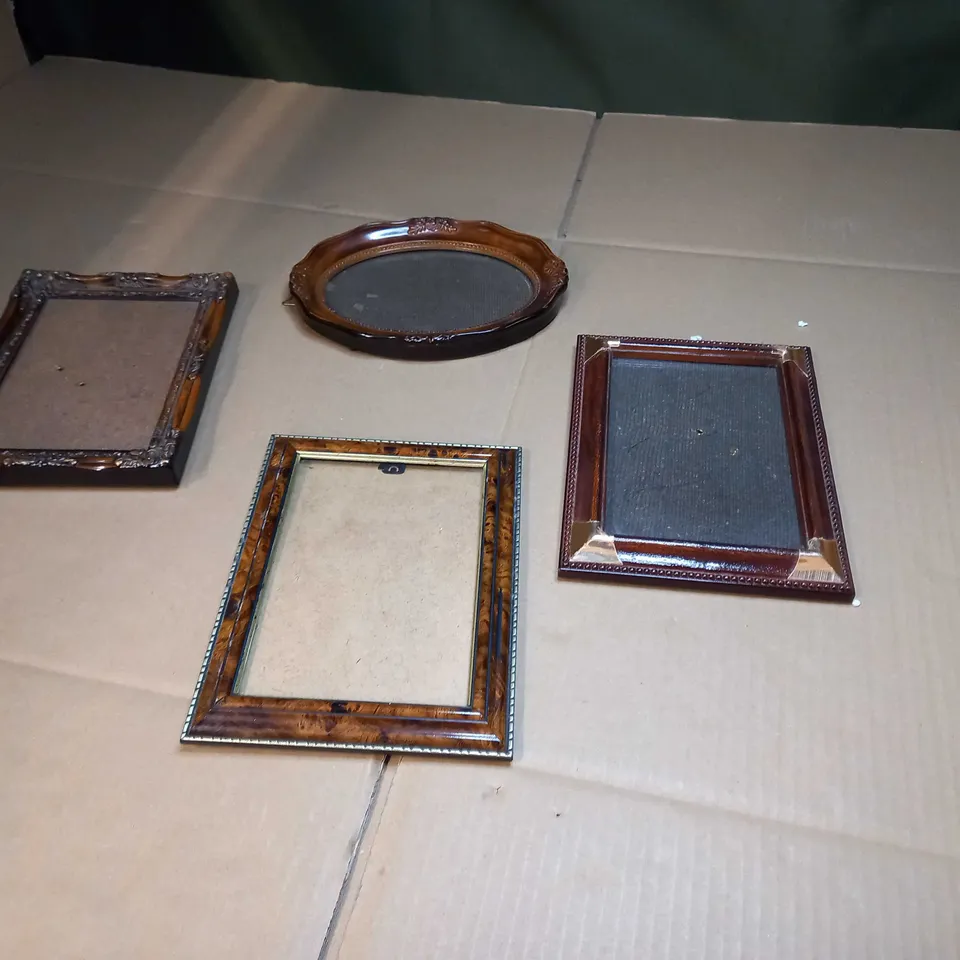 LOT OF APPROX 4 ANTIQUE INSPIRED PICTURE FRAMES