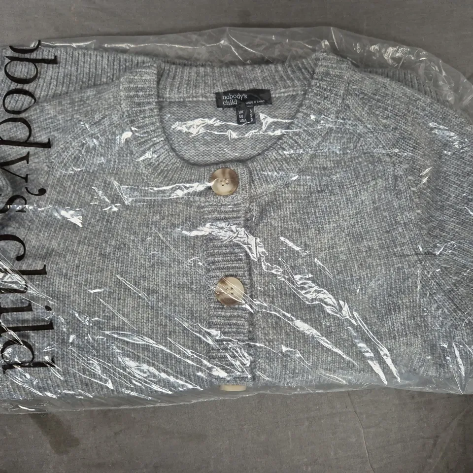 NOBODY'S CHILD CREW-NECK CHUNKY CARDIGAN IN GREY SIZE SMALL