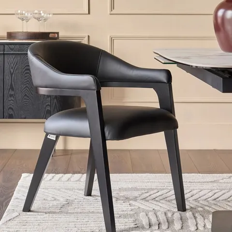 BOXED DANETTI DYLAN BLACK LEATHER DINING CHAIR - BLACK (1 BOX)