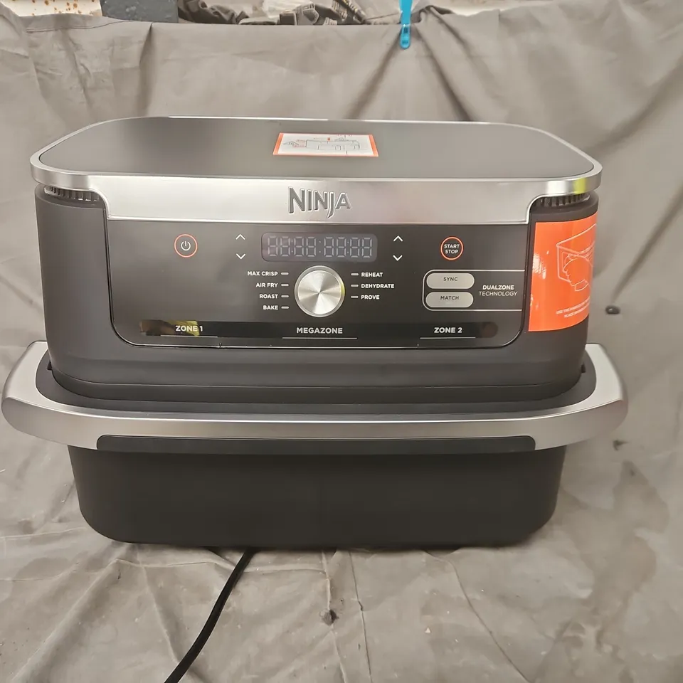 NINJA MEGAZONE DUAL-ZONE COUNTERTOP APPLIANCE – STAINLESS/BLACK