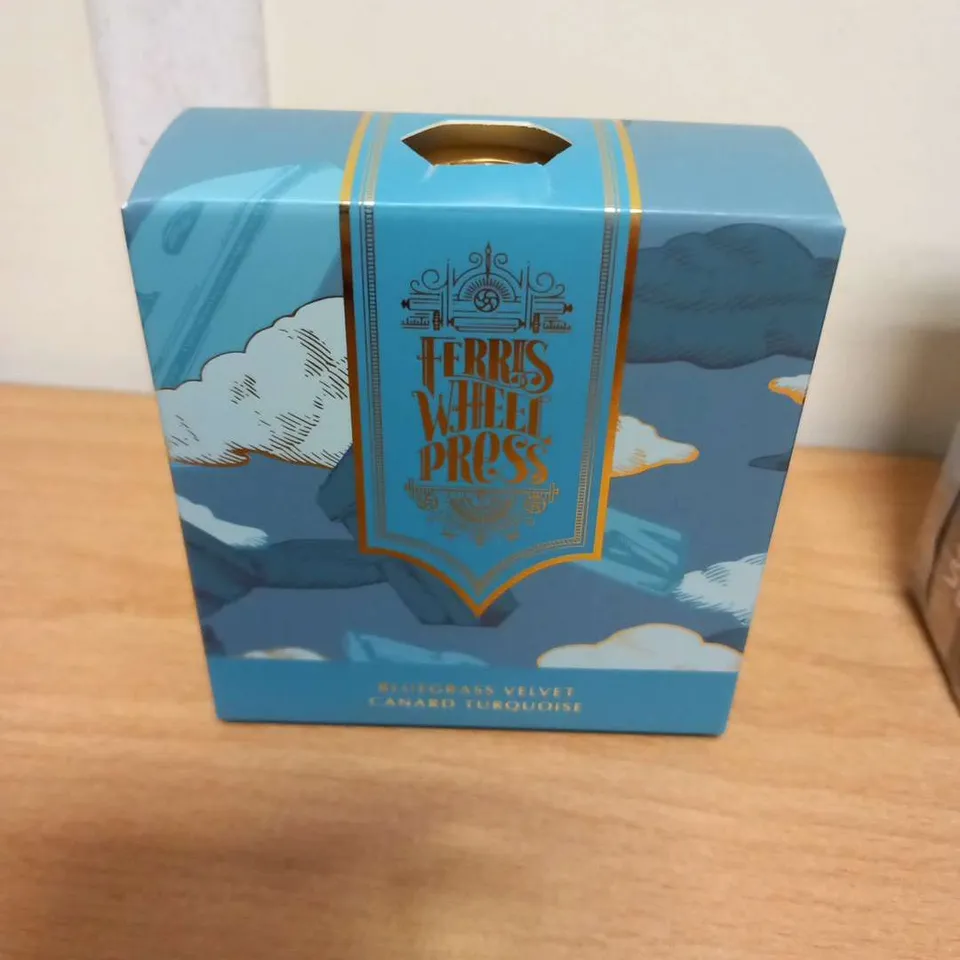 BOXED FERRIS WHEEL PRESS BLUEGRASS VELVET CANARD TURQUIOSE 