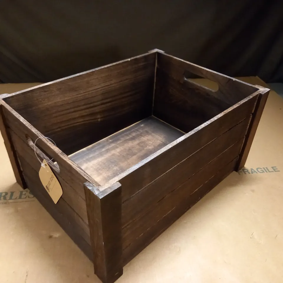 LOT OF 3 WOODEN CRATES - 37X27X18CM EACH