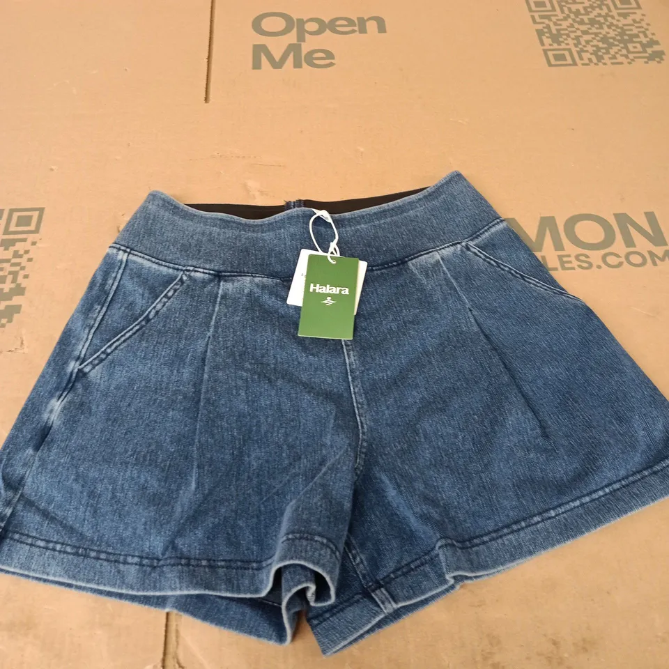 HALARA  SHORTS – UK M (REGULAR), BLUE