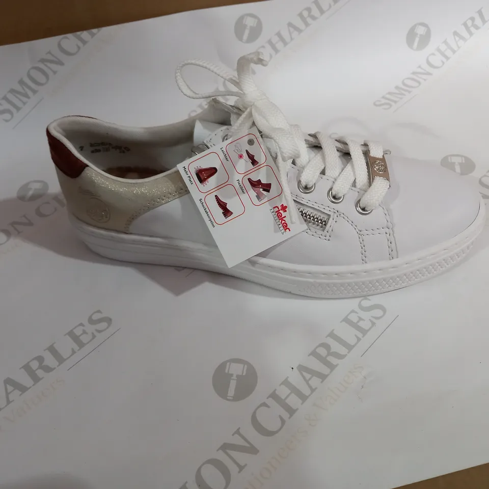 RIEKER WHITE TRAINERS SIZE 6 
