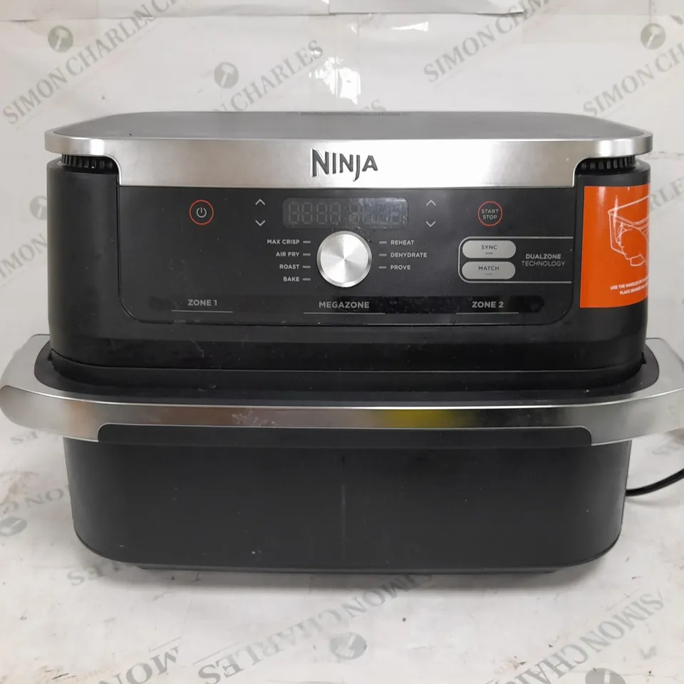 BOXED NINJA 10.4L FOODI FLEXDRAWER DUAL AIR FRYER IN BLACK AF500UK