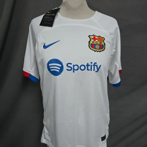 NIKE F.C.B KIDS FOOTBALL SHIRT - 28
