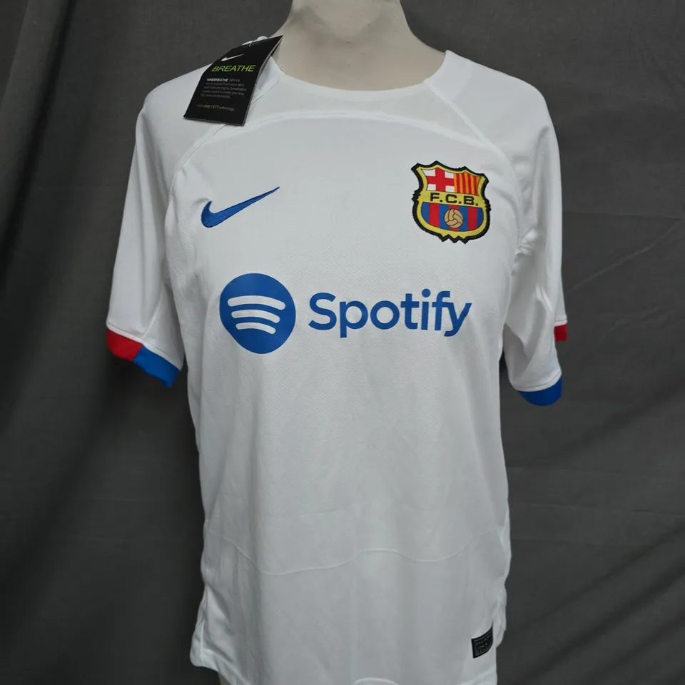 NIKE F.C.B KIDS FOOTBALL SHIRT - 28