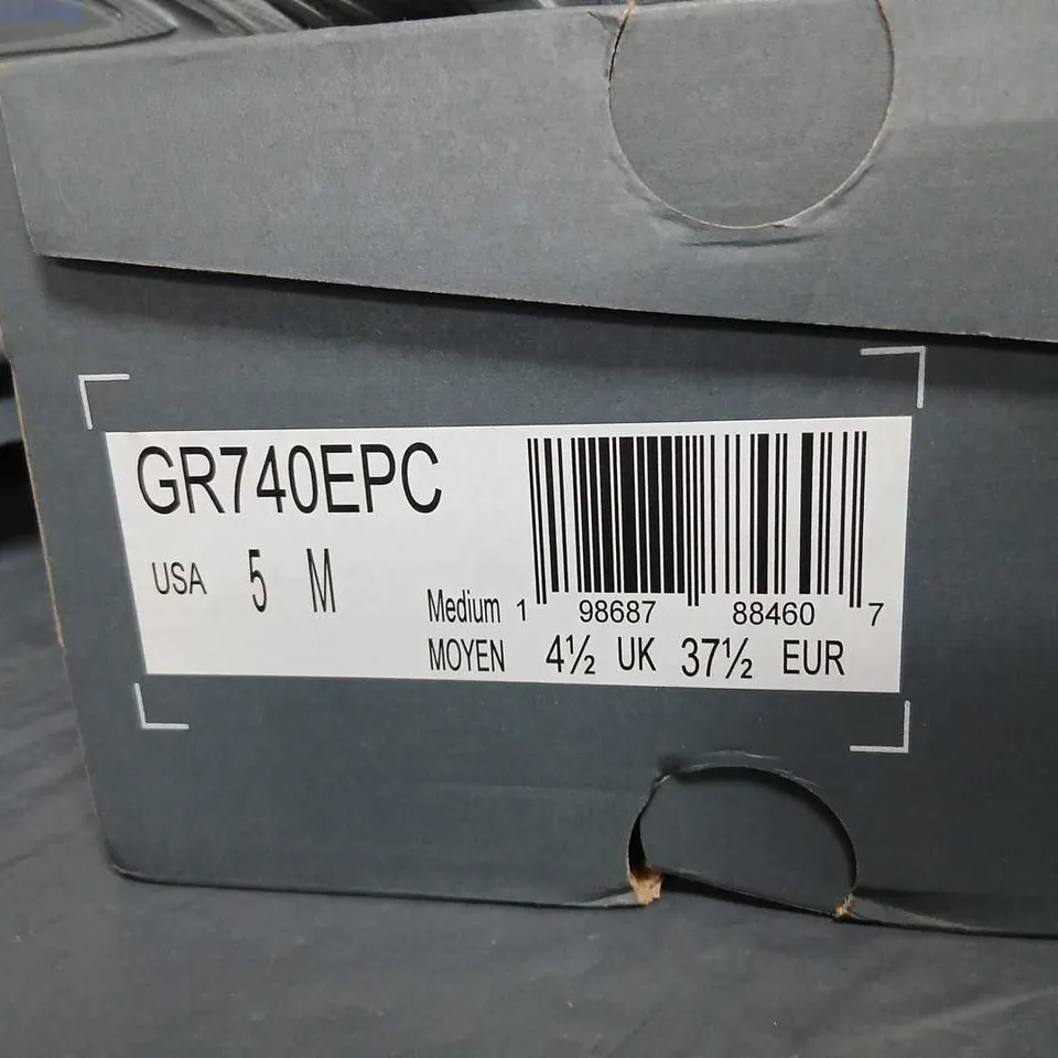 NEW BALANCE MEN'S RUNNING SHOES – GREY/BLUE (US 5) – GR740EPC UK 4.5 