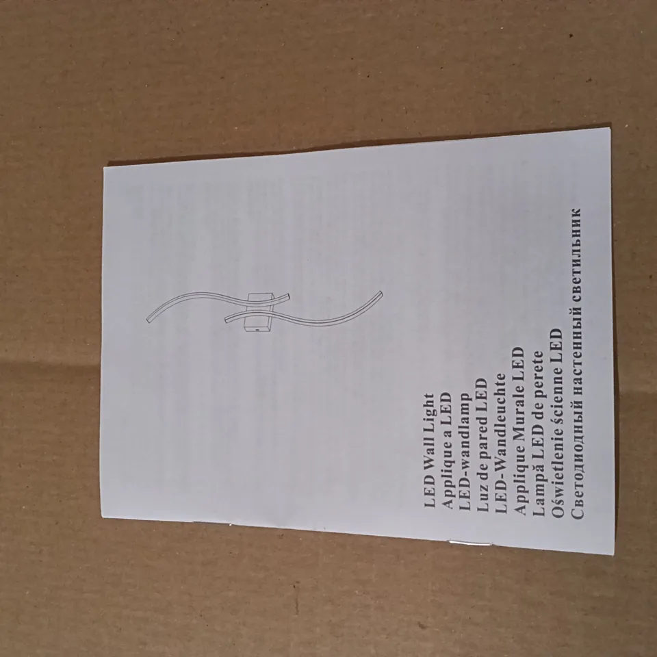 BOXED LED WALL LIGHT - BLACK (1 BOX)