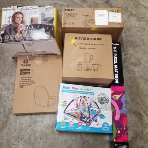 PALLET CONTAINING ASSORTED PRODUCTS INCLUDING HEATED THROW, TOILET SEAT, CHILDRENS TRICYCLE, BLENDER GRINDER MINCER 3-IN-1, PUZZLE MAT & BABY PLAY GYM MAT