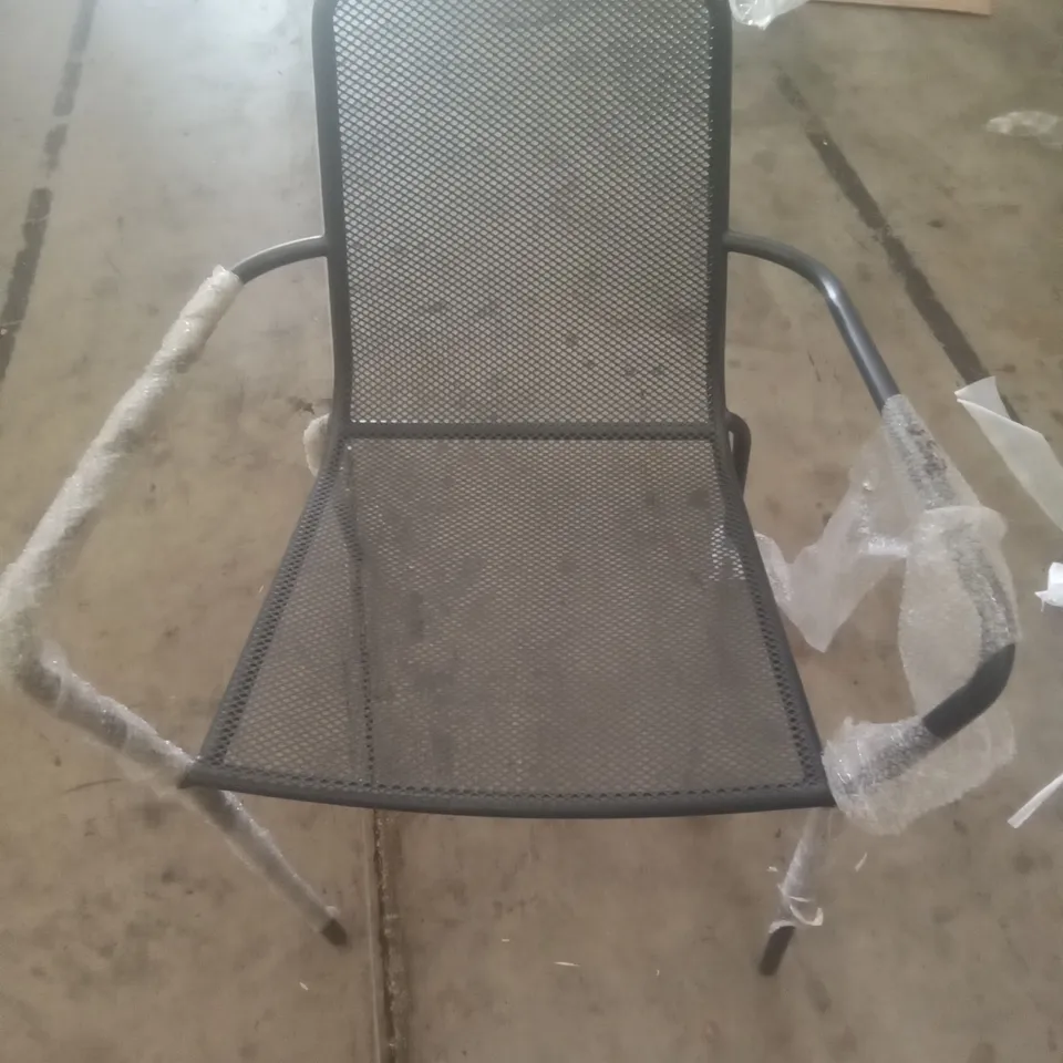 SINGLE METAL GARDEN CHAIR 