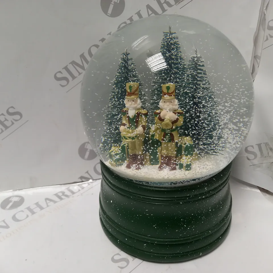 SANTA EXPRESS CHRISTMAS CHARACTER MUSICAL WATER SPINNER - NUTCRACKER