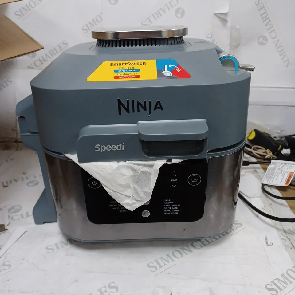 BOXED NINJA SPEEDI 10-IN-1 5.7L RAPID-COOKER & AIR FRYER ON400UK