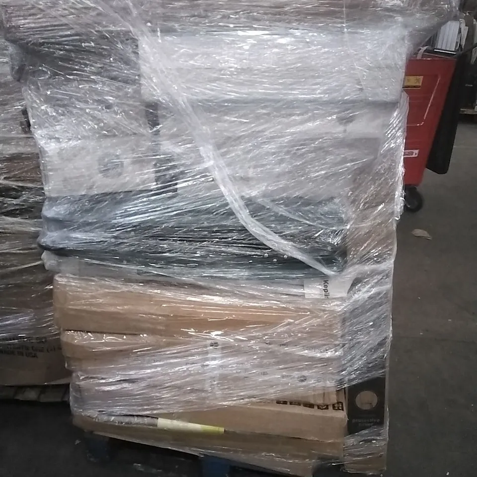 PALLET CONTAINING A LARGE QUANTITY OF ASSORTED HOUSEHOLD GOODS WHICH INCLUDE; SUITCASES, GARDEN PARASOL, FANS, 4PC SOFA RATTEN SET ETC