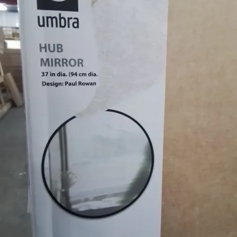 BRAND NEW UMBRA HUBBA ROUND MIRROR