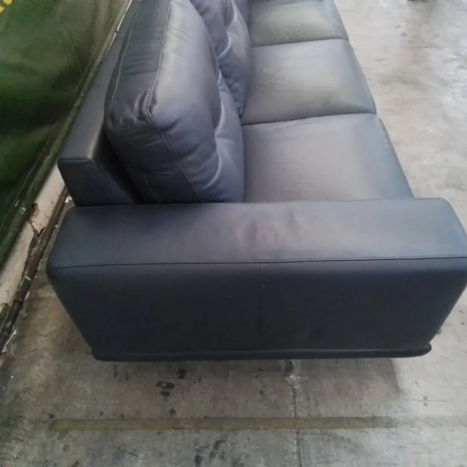QUALITY DESIGNER LEATHER 3 SEATER CONTEMPORARY SOFA IN NAVY WITH CHROME FEET