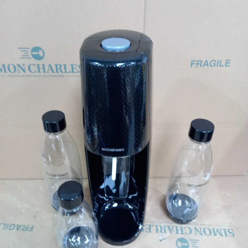 SODASTREAM SPIRIT SPARKLING WATER MAKER