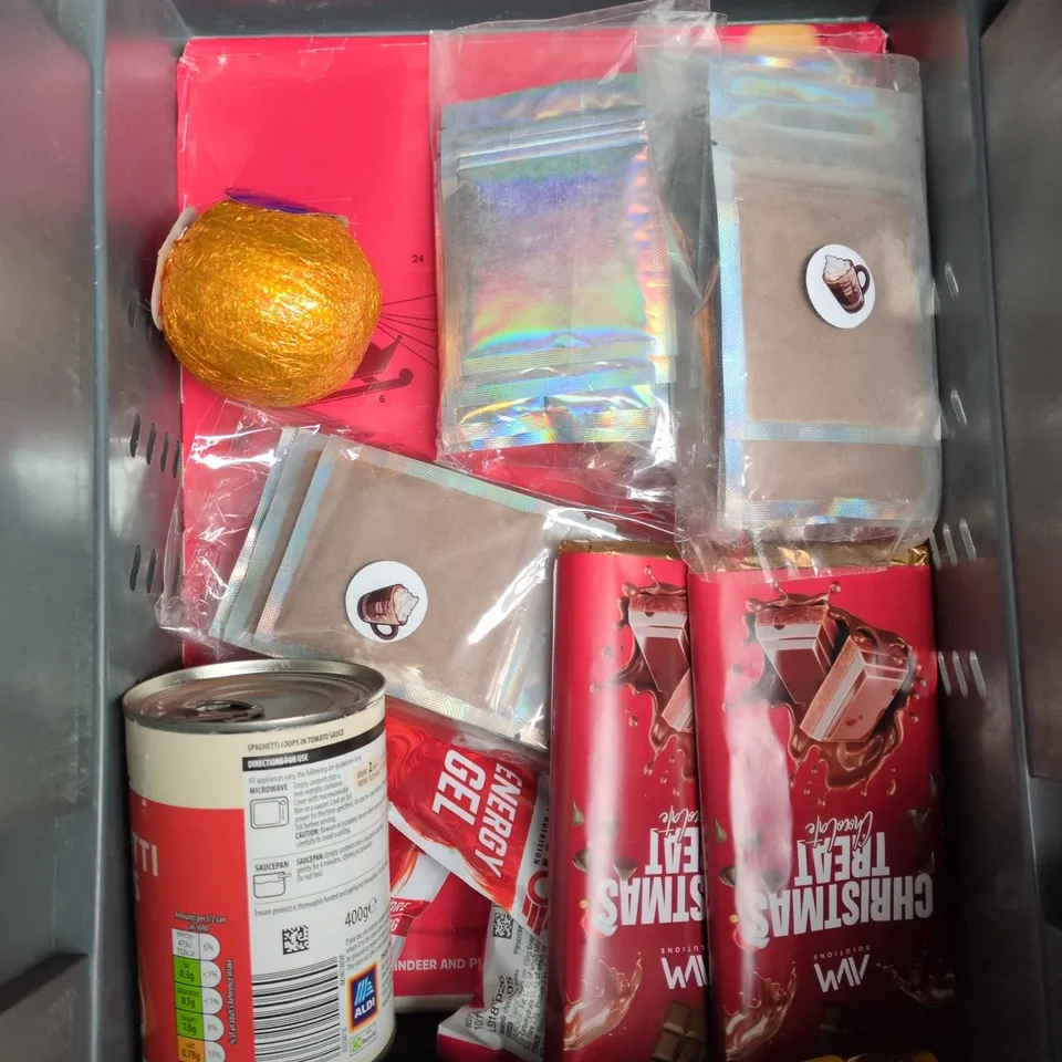 APPROXIMATELY 10 ASSORTED FOOD AND DRINK ITEMS TO INCLUDE LAVAZZA ROSSA COFFEE, SLIMFAST CHOCOLATE CARAMEL BARS AND CHOCOLATE ORANGE ETC