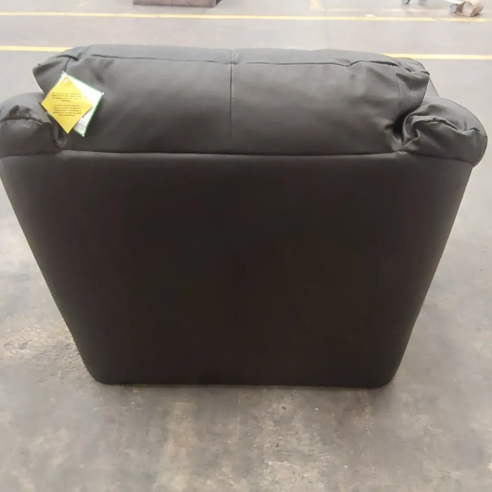 QUALITY DESIGNER FAUX LEATHER ARM CHAIR