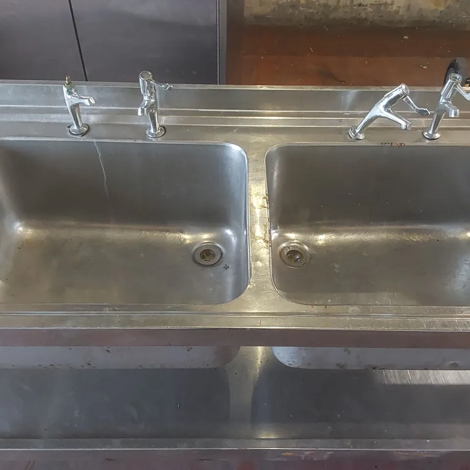 STAINLESS STEEL DOUBLE COMMERCIAL KITCHEN SINK UNIT