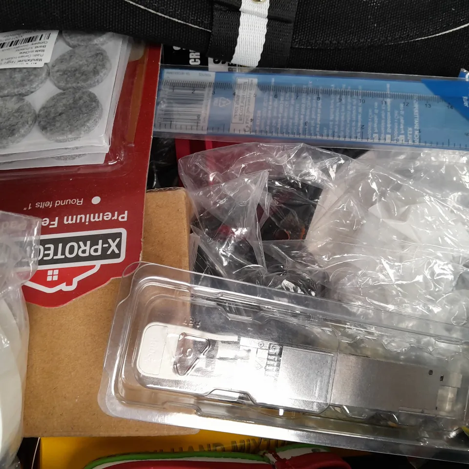 APPROXIMATELY 15 ASSORTED HOUSEHOLD ITEMS TO INCLUDE 5 SECOND FIX, GLUE STICKS, BIC PENS, ETC