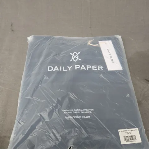 BAGGED DAILY PAPER ENJATA SWEATER SIZE M