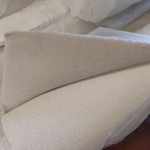 ROLL OF QUALITY FIRST IMPRESSIONS BLUSH CARPET - APPROXIMATELY 3.3 x 4m