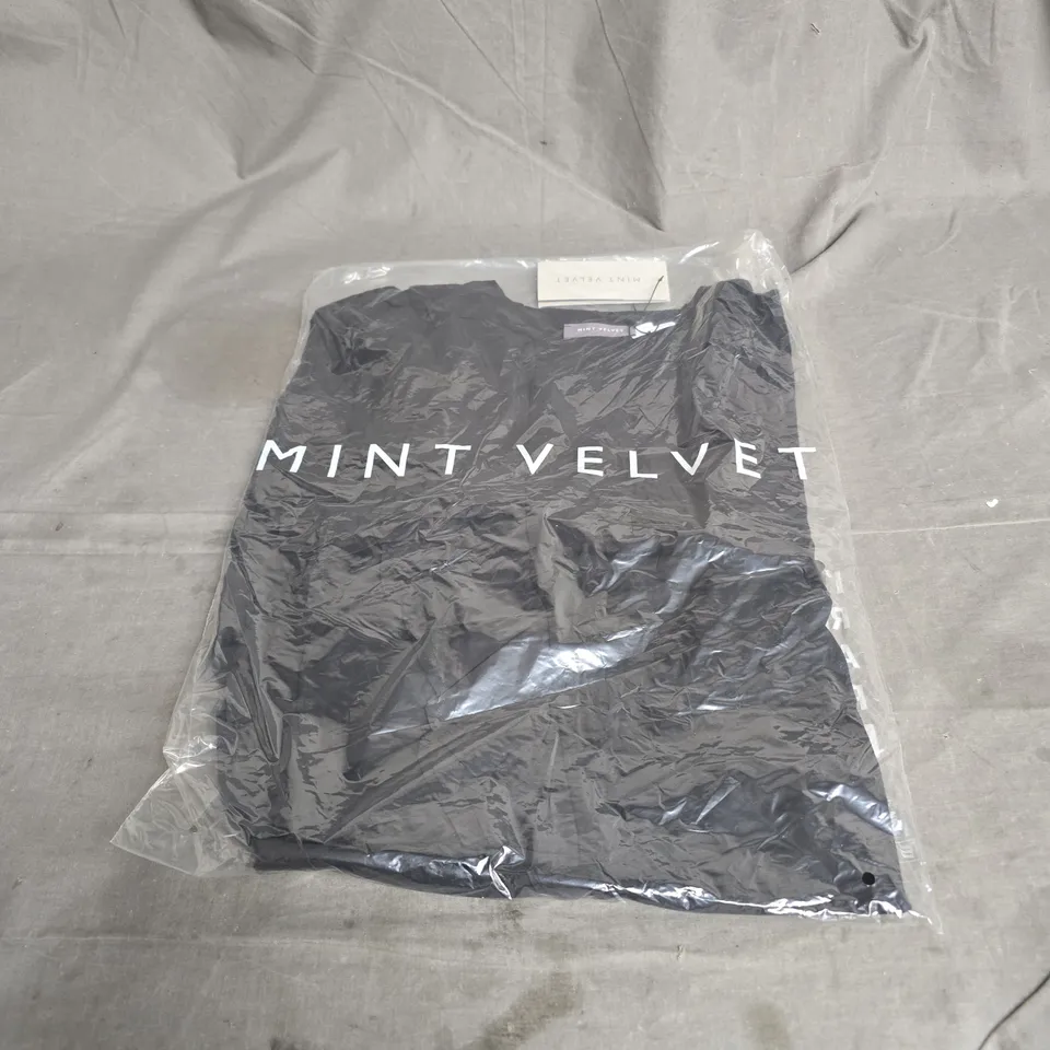 MINT VELVET COTTON FRILL T-SHIRT IN BLACK SIZE M