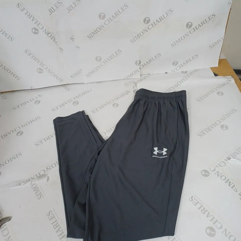 MENS GREY UNDER ARMOUR TRACK PANTS SIZE LARGE