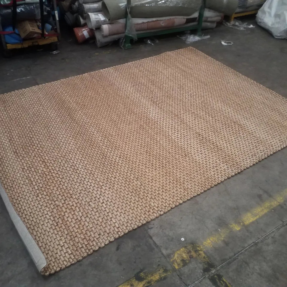 QUALITY DESIGNER AREA RUG APPROXIMATELY 200×280CM