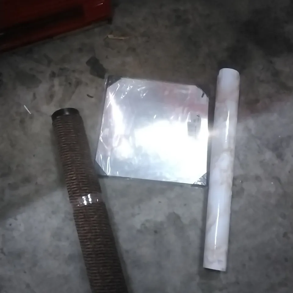 PALLET OF ASSORTED ITEMS TO INCLUDE; SMALL RUG, PROTECTIVE MIRROR FILM, MARBLE, EFFECT FILM 