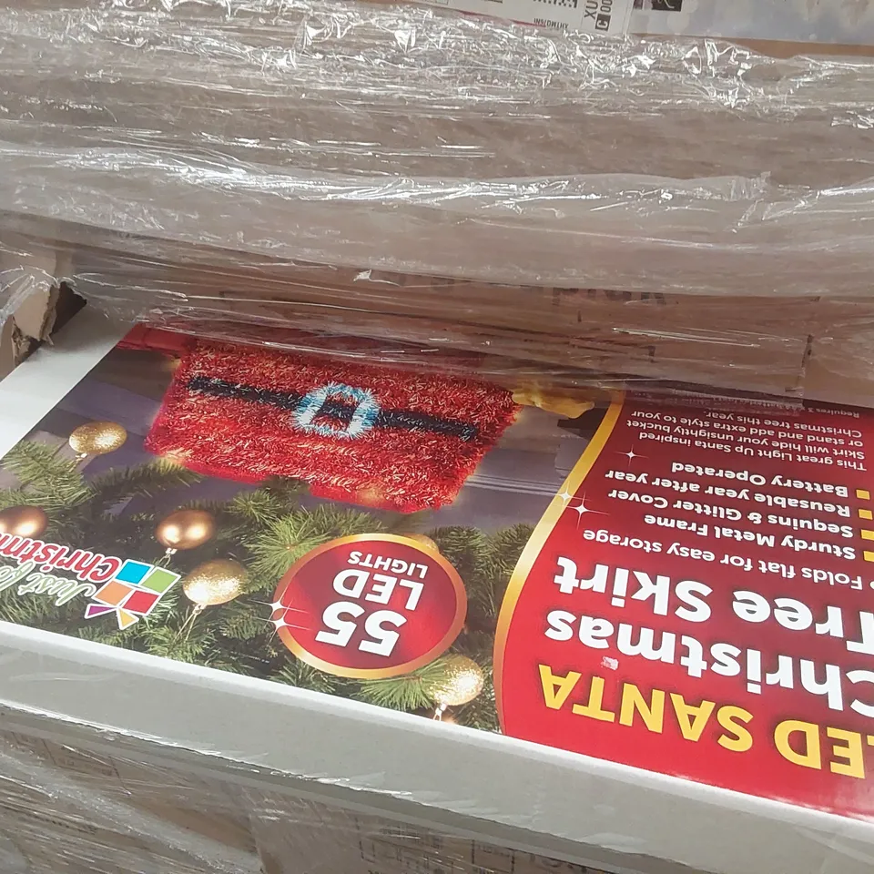 PALLET CONTAINING A VERY LARGE QUANTITY OF ASSORTED ITEMS INCLUDING: LED CHRISTMAS TREE SKIRTS, ARTIFICIAL CHRISTMAS TREES, SCENTED TEA LIGHT ADVENT CALANDERS ECT