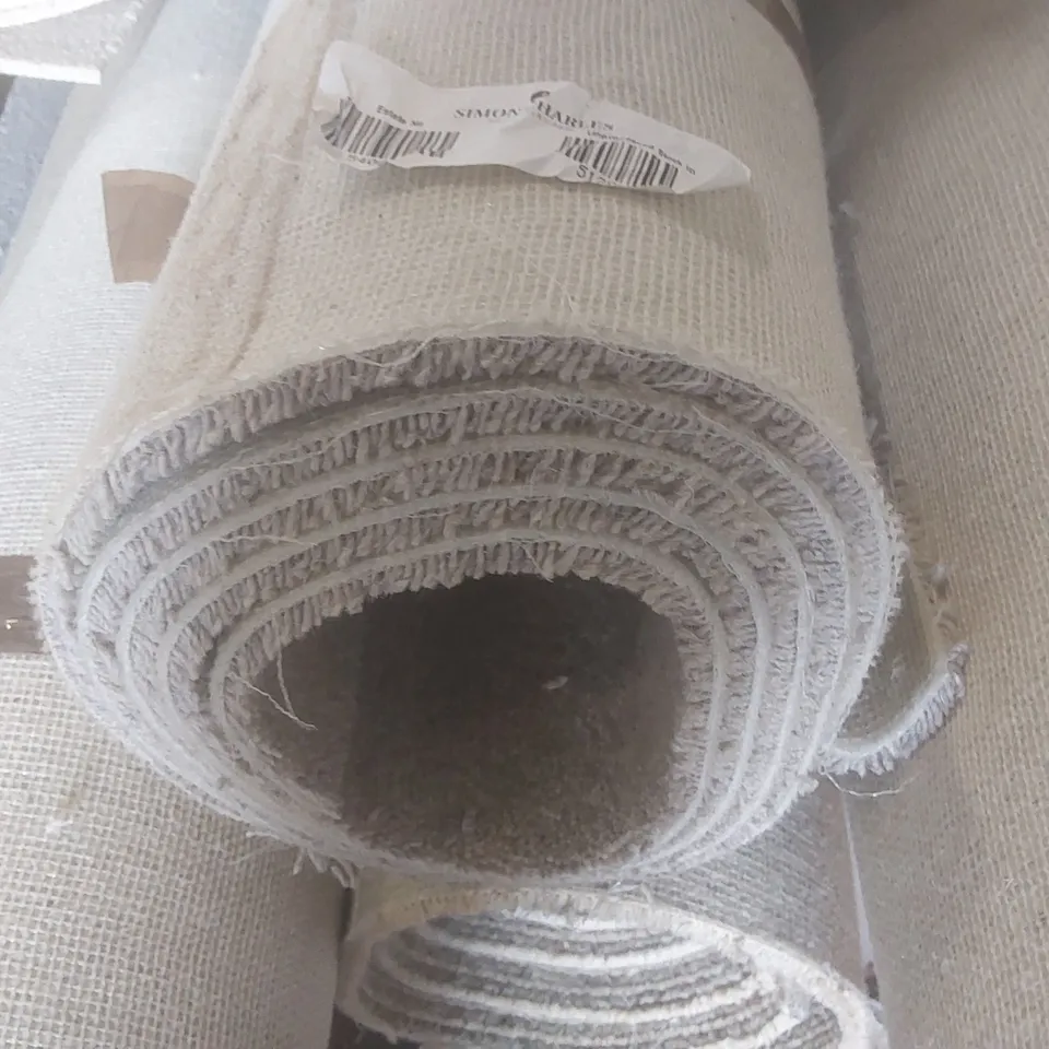 ROLL OF QUALITY LINGDALE AYSGARTH CARPET - APPROXIMATELY 5 x 2.43m