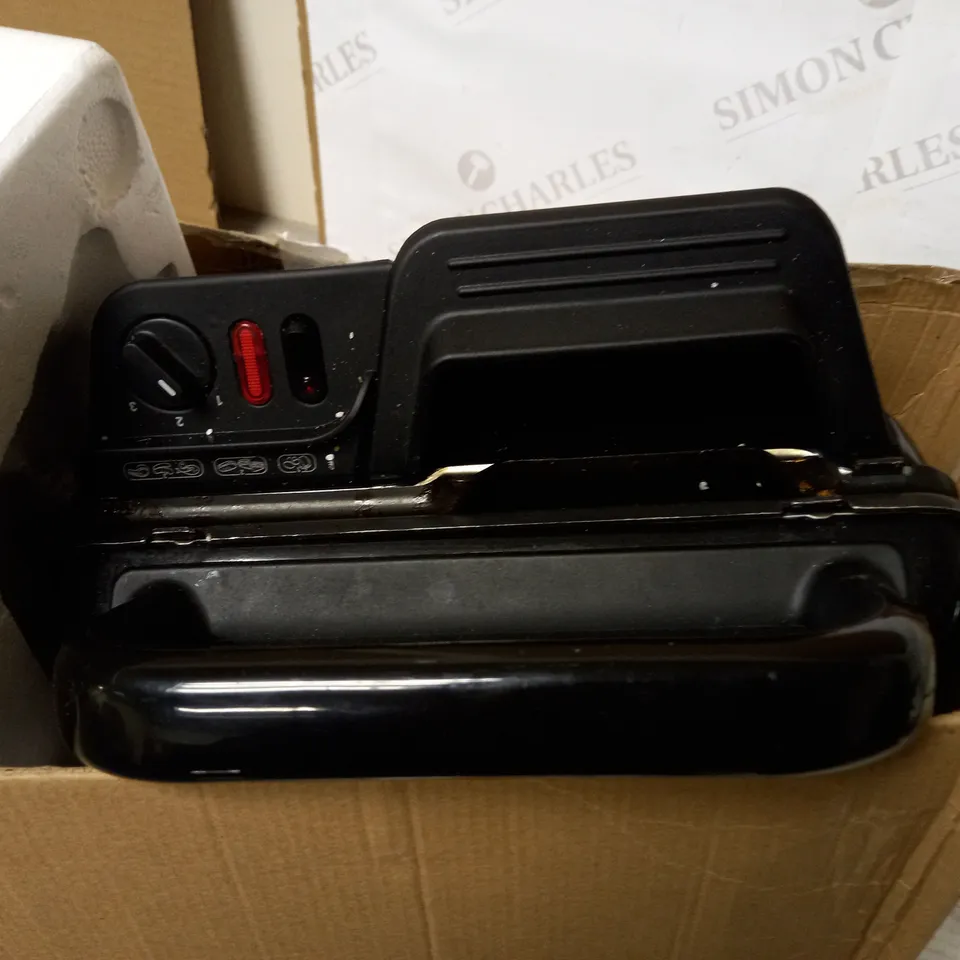 TEFAL ULTRACOMPACT 3-IN-1 GC308840 VERSATILE HEALTH GRILL