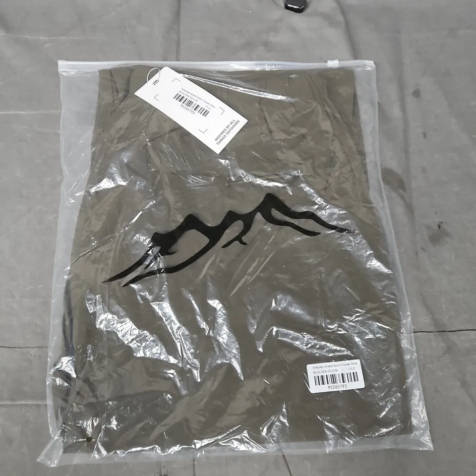 MELLOW CLO EVERYDAY STRETCH NYLON TROUSERS IN OLIVE SIZE MEDIUM