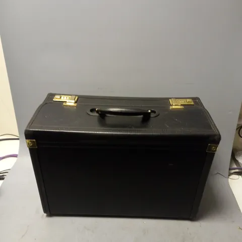 UNBRANDED BLACK HARD CODE CASE WITH HANDLE