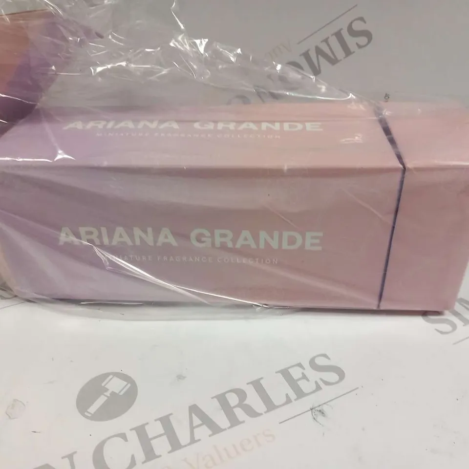 BOXED ARIANA GRANDE DELUXE CRACKER MINI FRAGRANCE COLLECTION