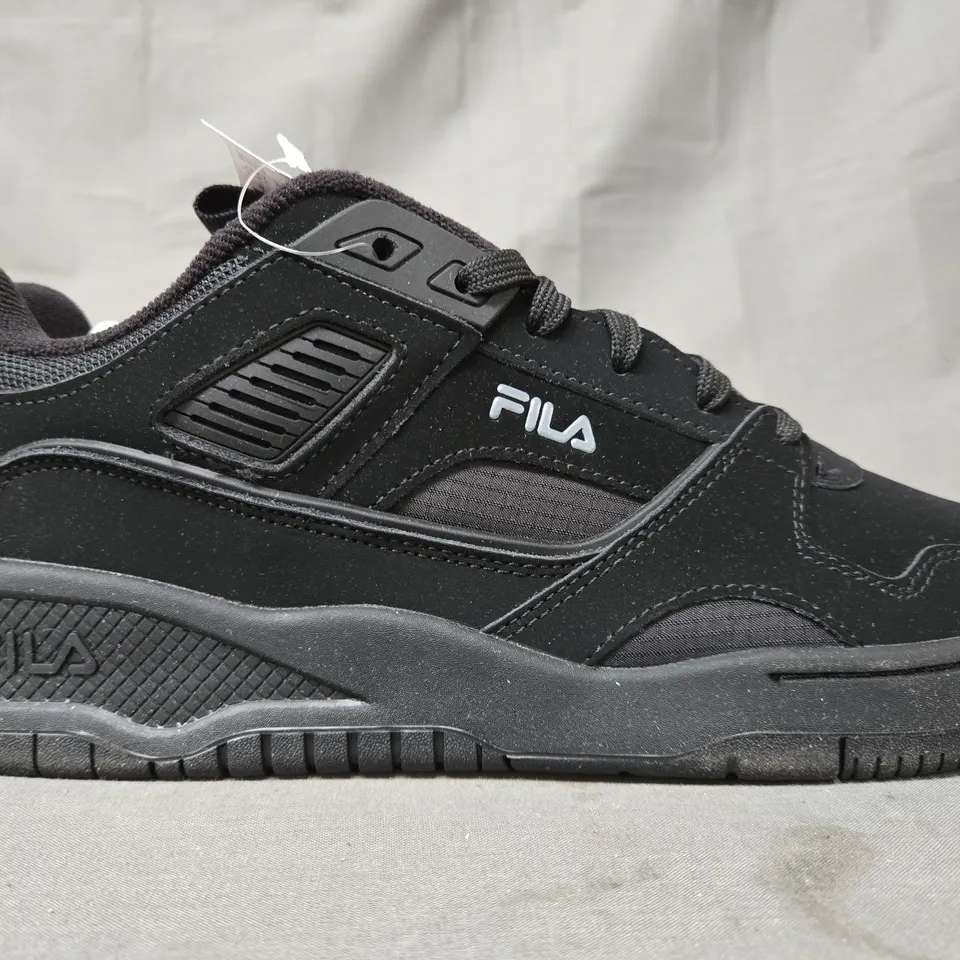 BOXED PAIR OF FILA SHOES IN BLACK UK SIZE 9