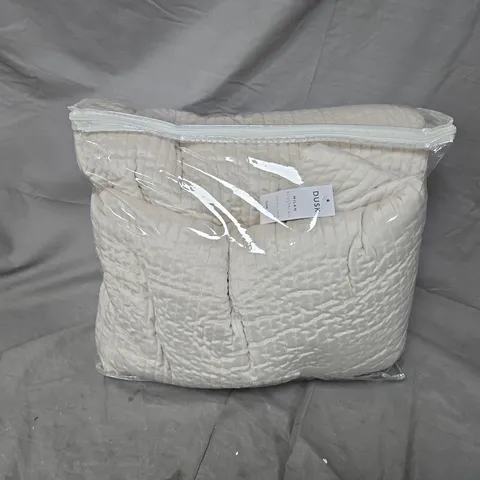 DUSK MILAN BEDSPREAD IN CREAM (250X260CM)