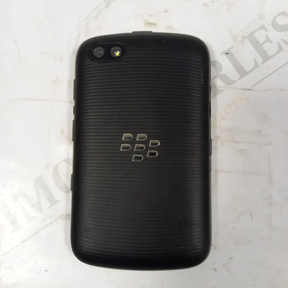 BLACKBERRY 9720 MOBILE PHONE 
