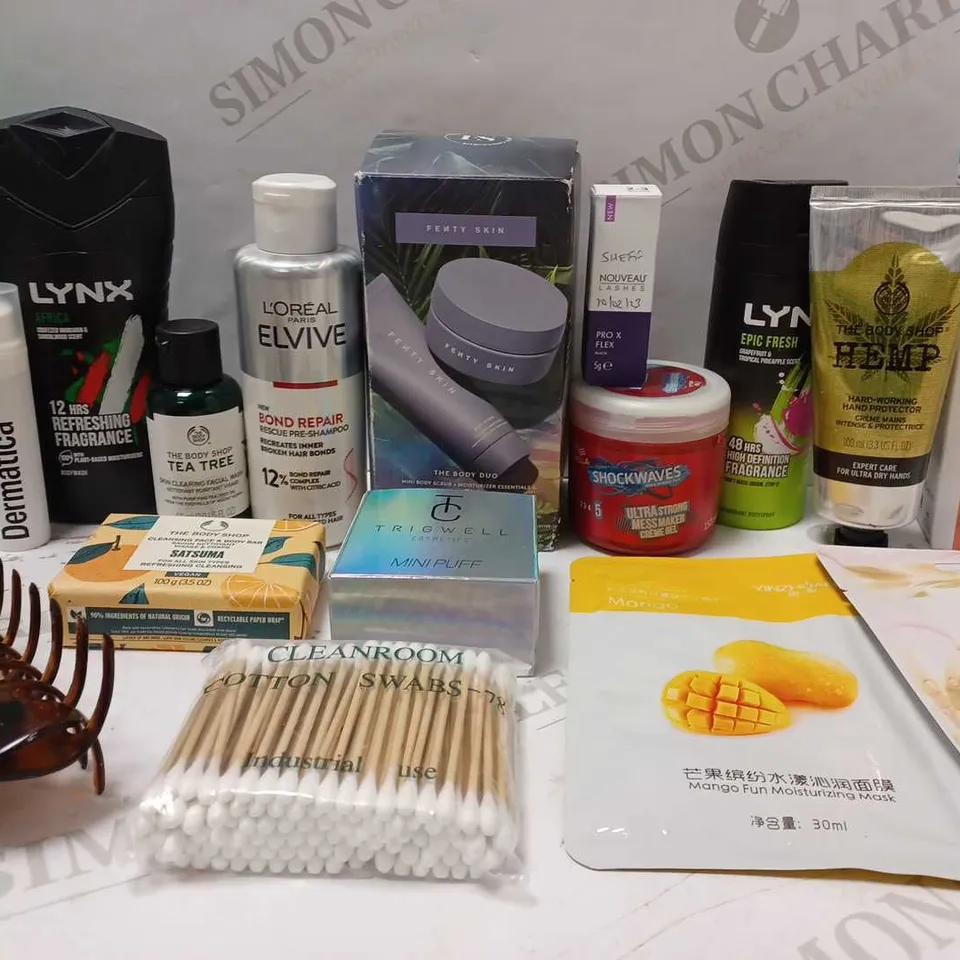 LOT OF APPROX 10 ASSORTED BEAUTY TO INCLUDE FENTY SKIN THE BODY DUO, THE BODY SHOP HEMP HAND CREAM, TRIGWELL MINI PUFF, ETC 