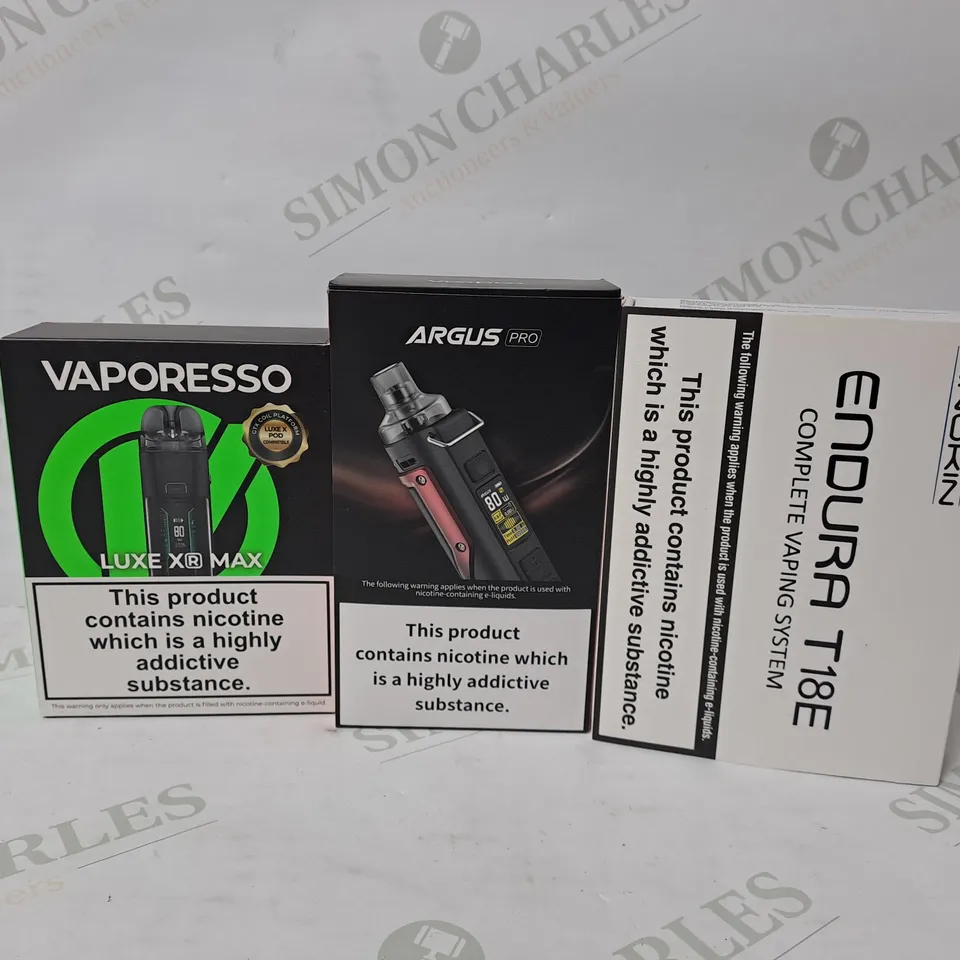 APPROXIMATELY 10 ASSORTED E-CIGARETTE PRODUCTS TO INCLUDE VOOPOO DRAG X, INNOKIN ENDURA T18E, VAPORESSO LUXE XR MAX 